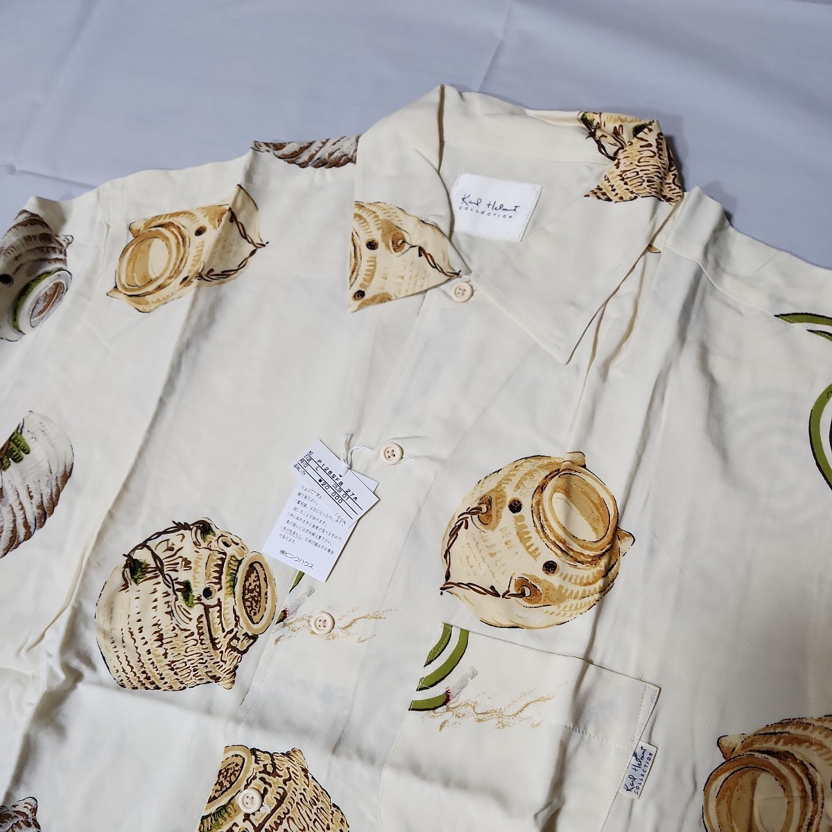 未使用 KARL HELMUT 　カールヘルム　蚊取り半袖レーヨンシャツ