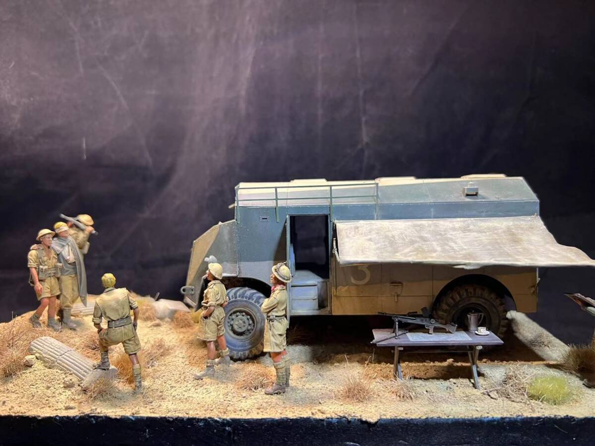 1/35 イギリス Dorchester 第二次世界大戦 北アフリカ戦場 ジオラマ完成品
