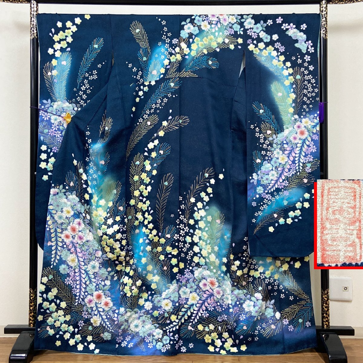 着物月花 桐屋 翠山工房 徳永憲峯 夢幻辻ヶ花 絞り 金彩 銀通し 可憐な花 孔雀の羽 振袖 正絹 銀糸 共八掛 ガード加工 tki323