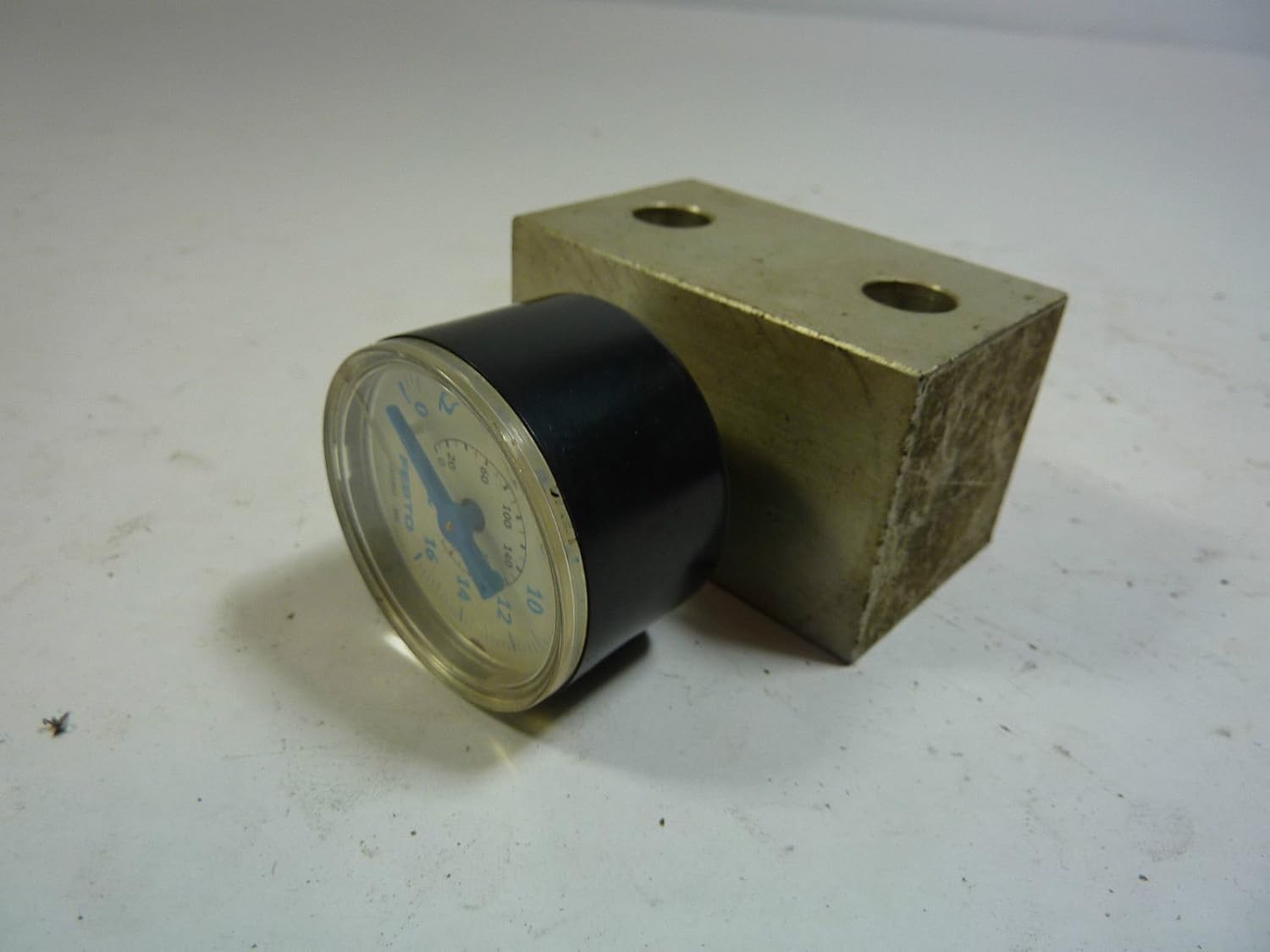 183901 FESTO MA-40-16-G1/4-EN No 183901 FESTO MA-40-16-G1/4-EN No