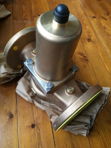 BRAND NEW & UNOPENED CRANE DN65 PN16 DM1816 PRESSURE REDUCING VALVE BRAND NEW & UNOPENED CRANE DN65 PN16 DM1816 PRESSURE REDUCING VALVE
