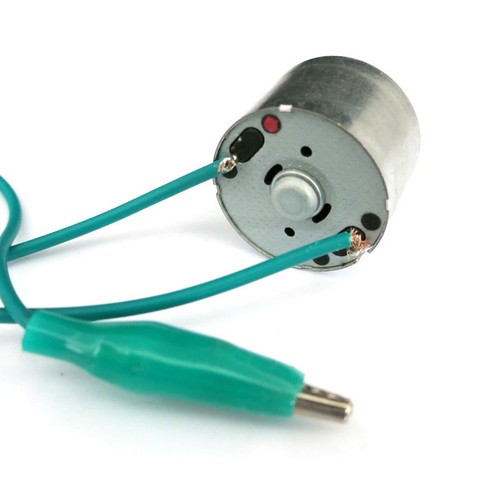 2pcs Alligator clip wire 310 motor Solar electric motor small production 1.5V-6V 2pcs Alligator clip wire 310 motor Solar electric motor small production 1.5V-6V