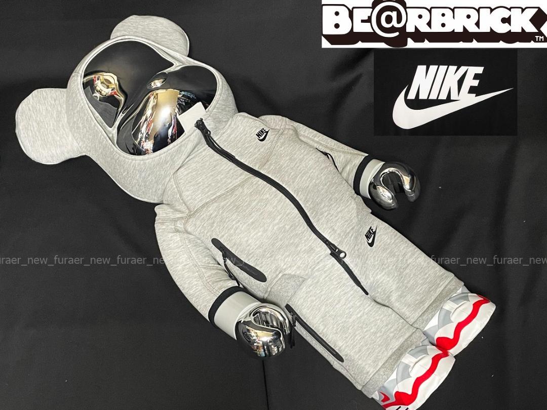 BE@RBRICK　ベアブリック NIKE TECH　ナイキ　1000%