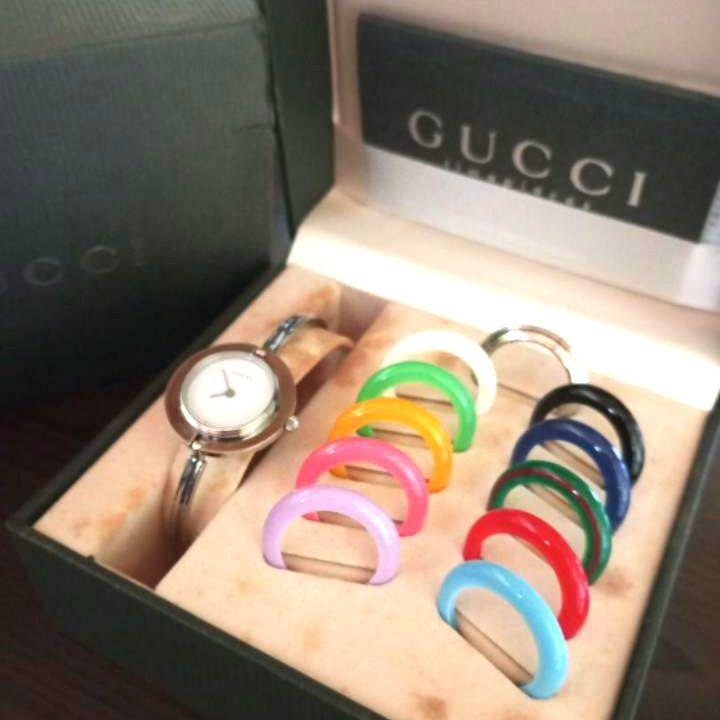 GUCCI グッチ時計　レディース腕時計　チェンジベゼル　シルバー　人気