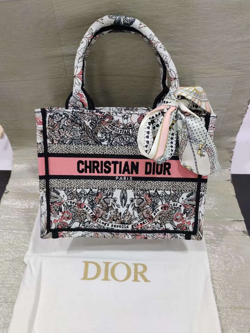 【即購入大歓迎】!Dior ディオールトートバッグ　26ｃｍ