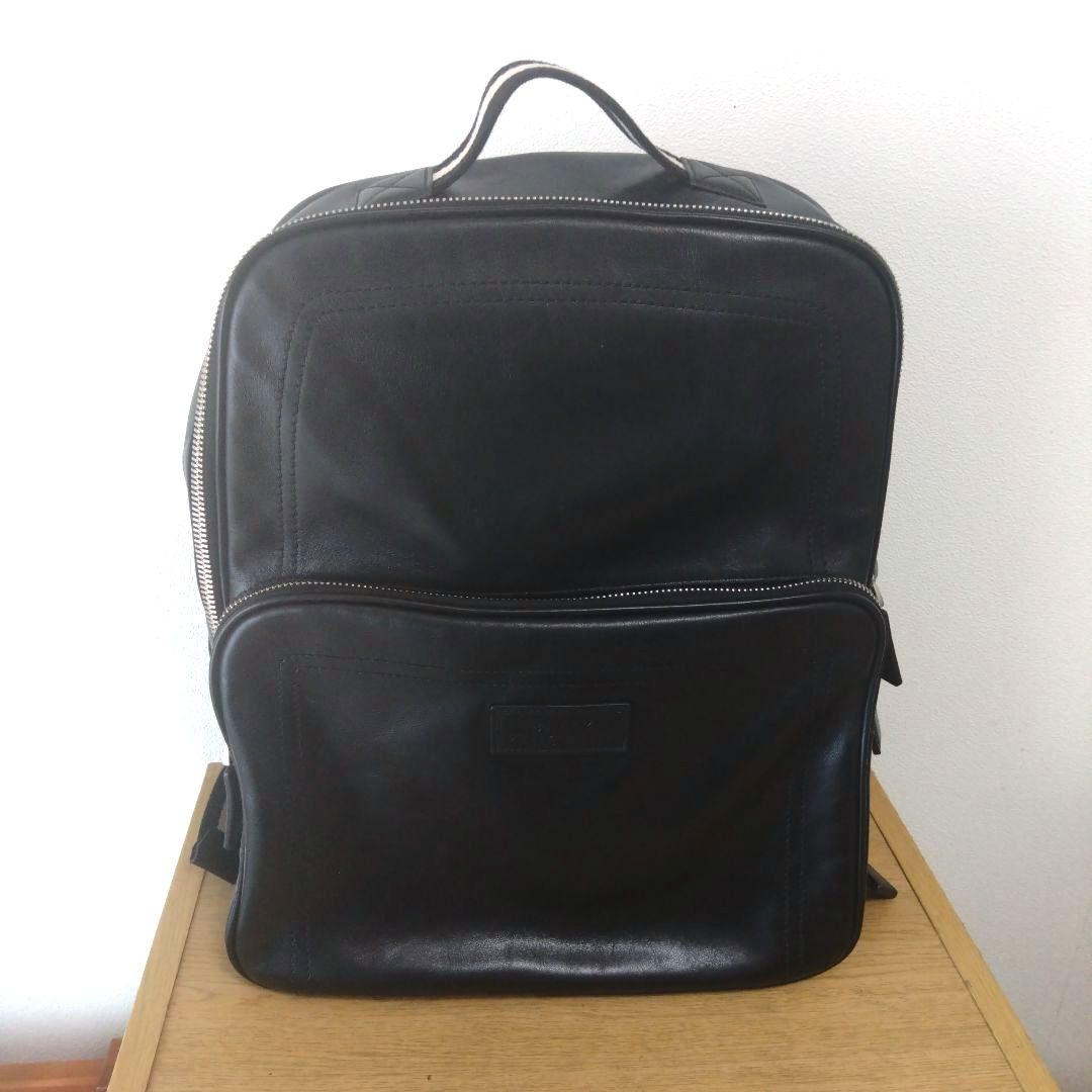 バリー リュック レザー 黒