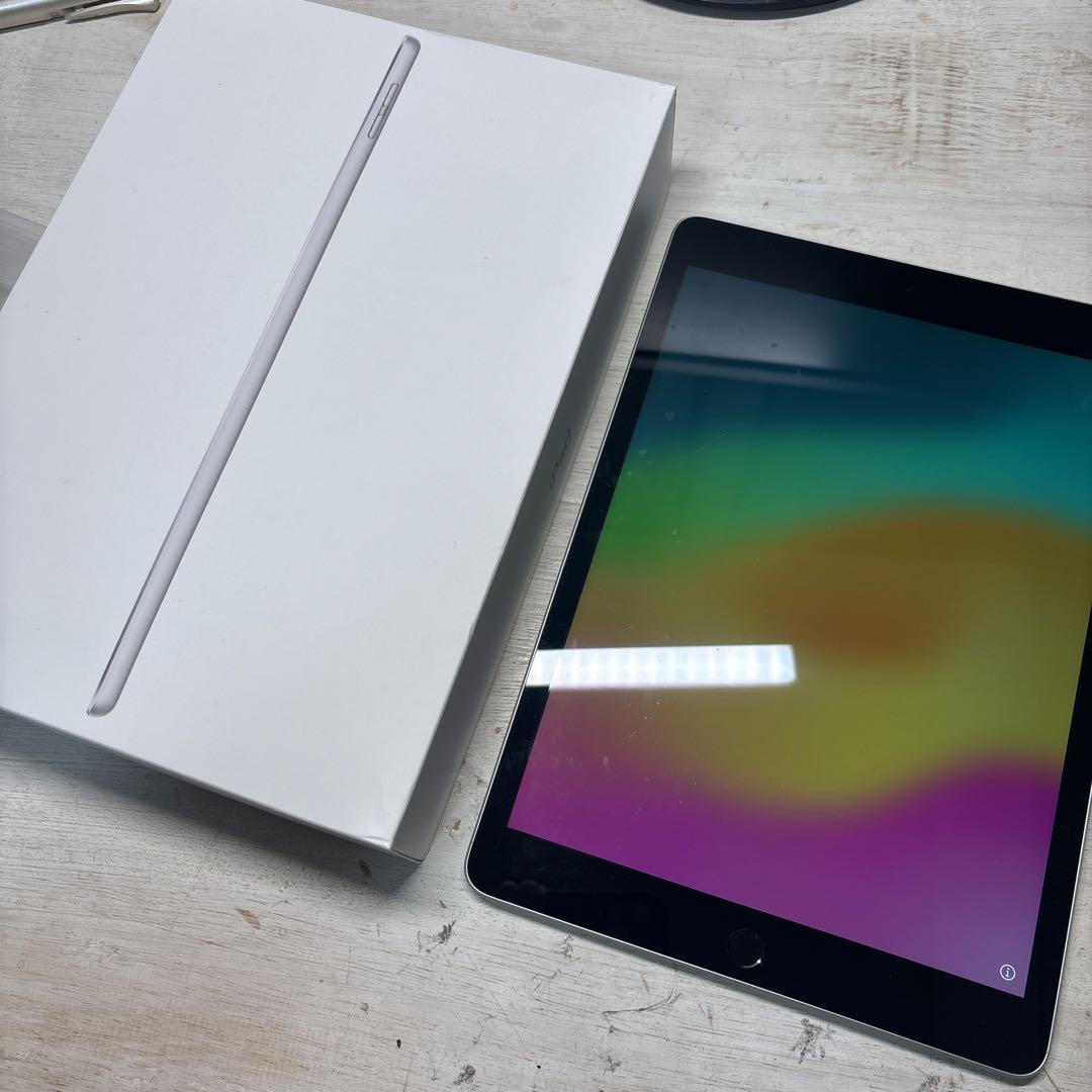 iPad(第9世代)Wi-Fi 64ギガ
