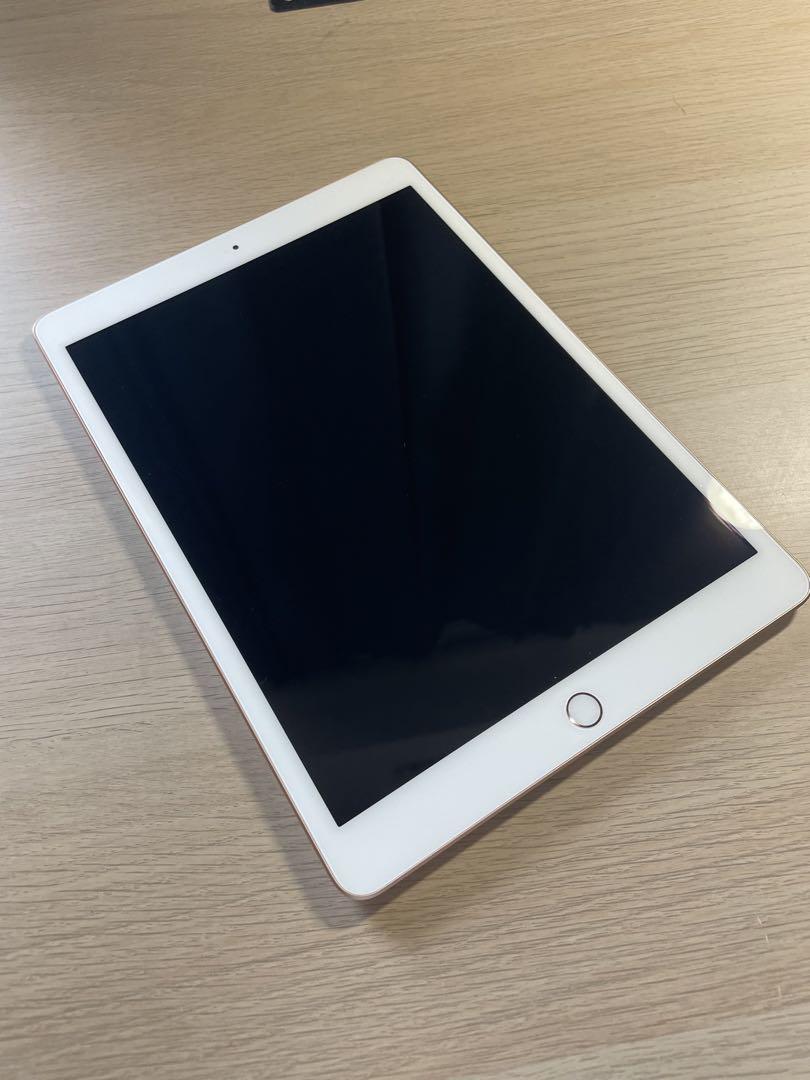 【美品】iPad 第7世代 本体 32GB WiFiモデル　純正カバー付き