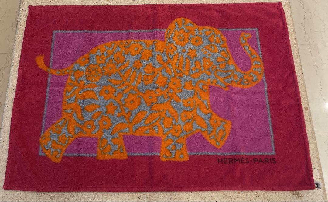 HERMES   ビーチタオル　ビーチマット