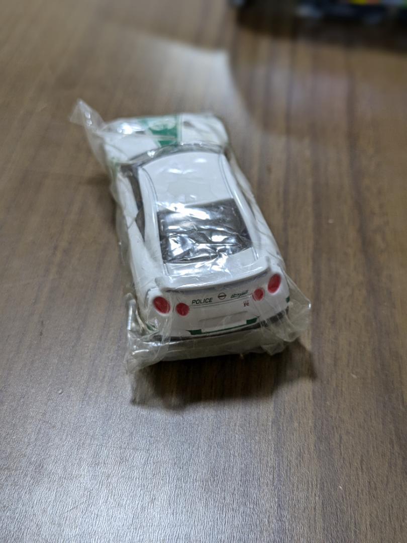 トミカGT-Rドバイ警察仕様 非売品