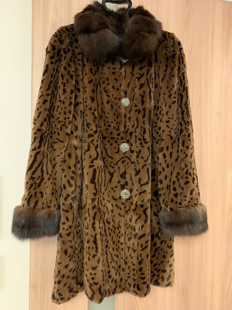 ロシアンセーブル　ロングコート　& おまけコート1点付　ロイヤルチエ