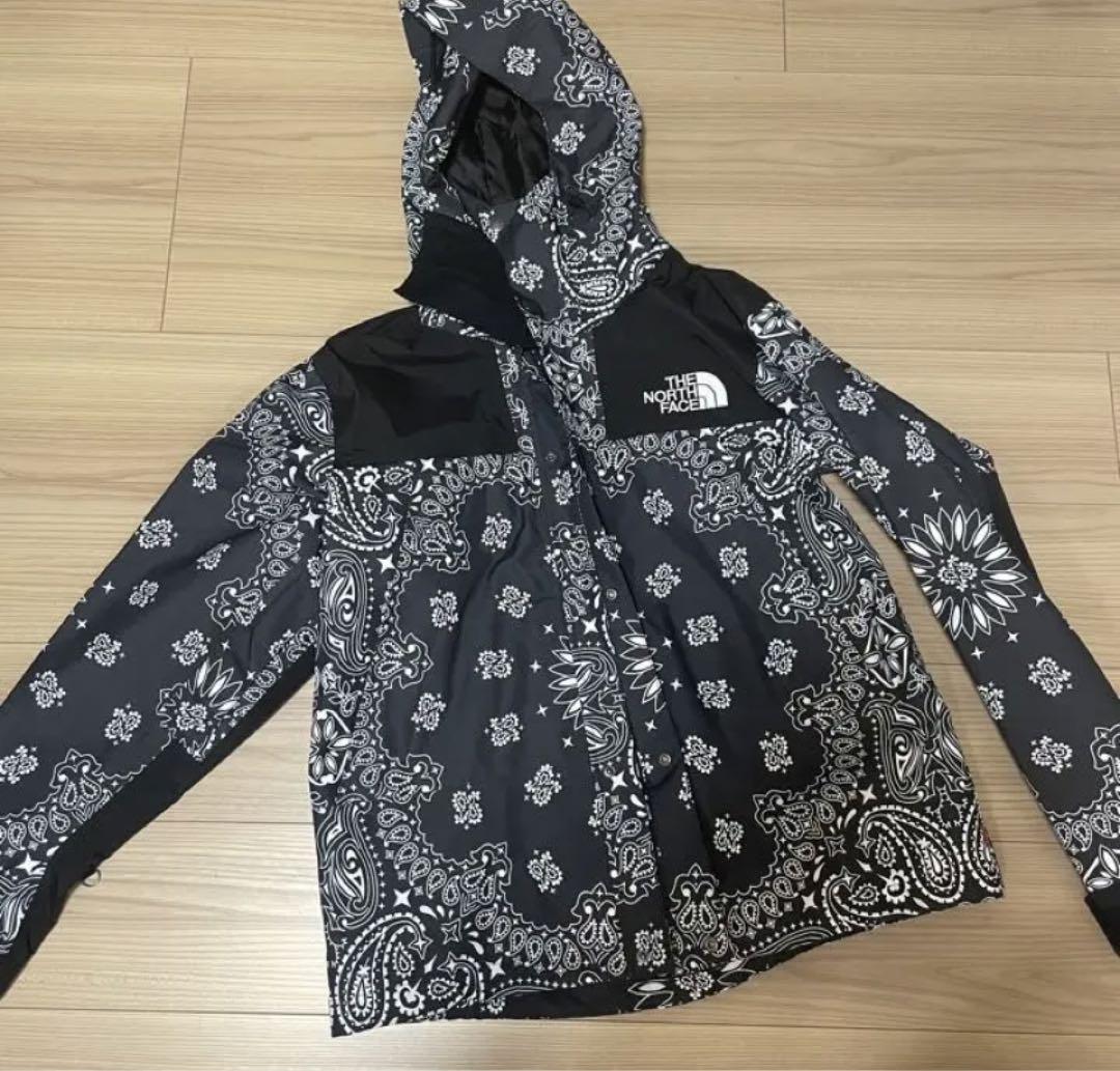 Supreme North ペイズリー  マウンテン パーカー 黒 ブラック