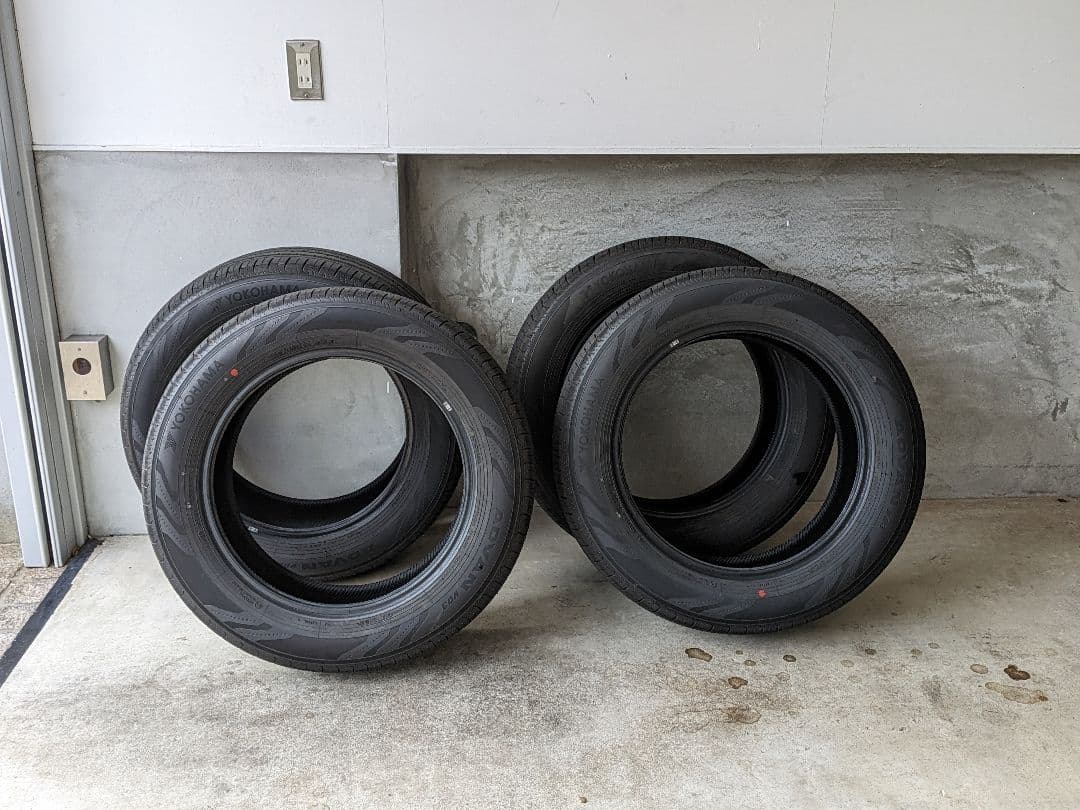 アルファード40系新品タイヤ ヨコハマ225 /60R18 100H