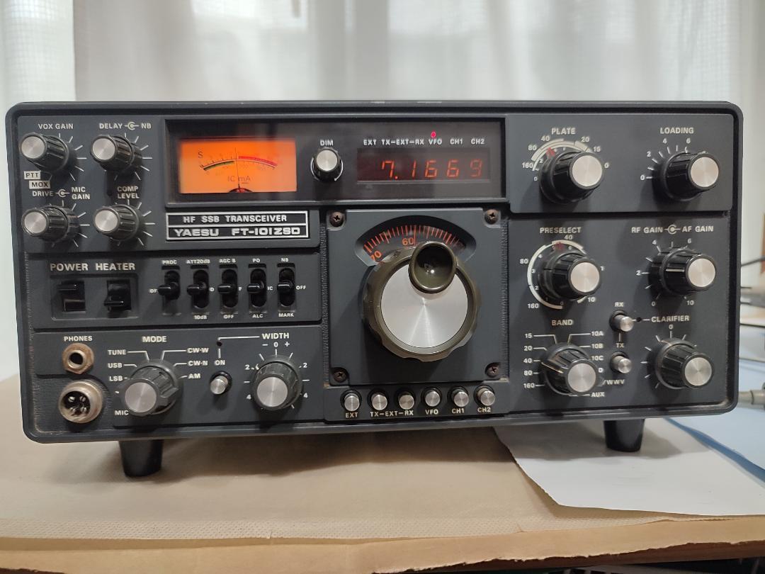 八重洲無線　FT-101ZSD