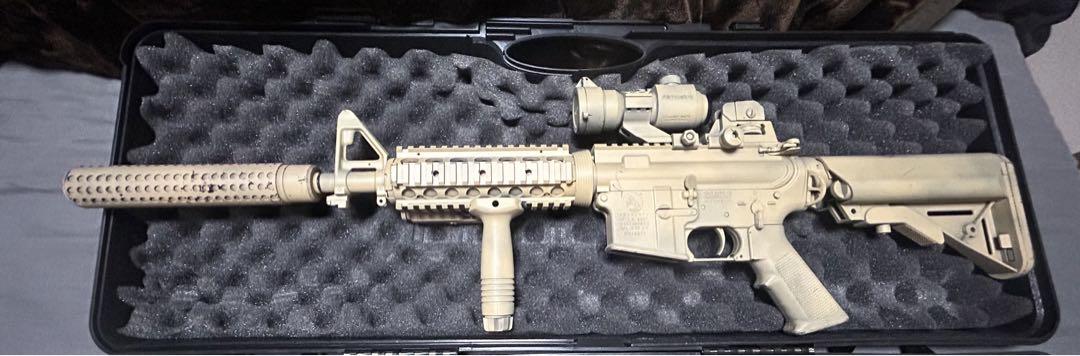 M4  ガスブローバック【ハードケース付き】  塗装あり