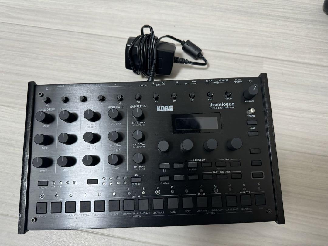 鍵盤楽器 Korg Drumlogue
