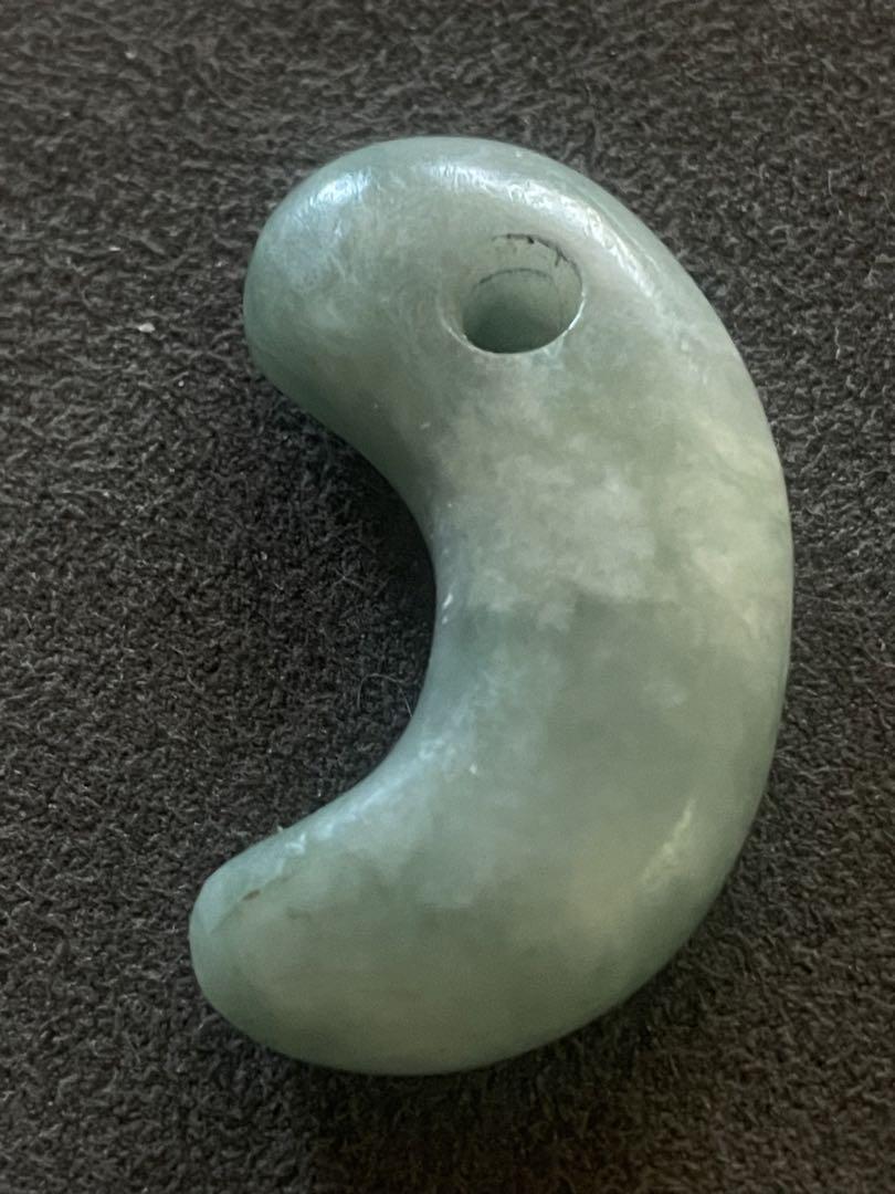 古墳時代　翡翠勾玉　出土品　上質翡翠