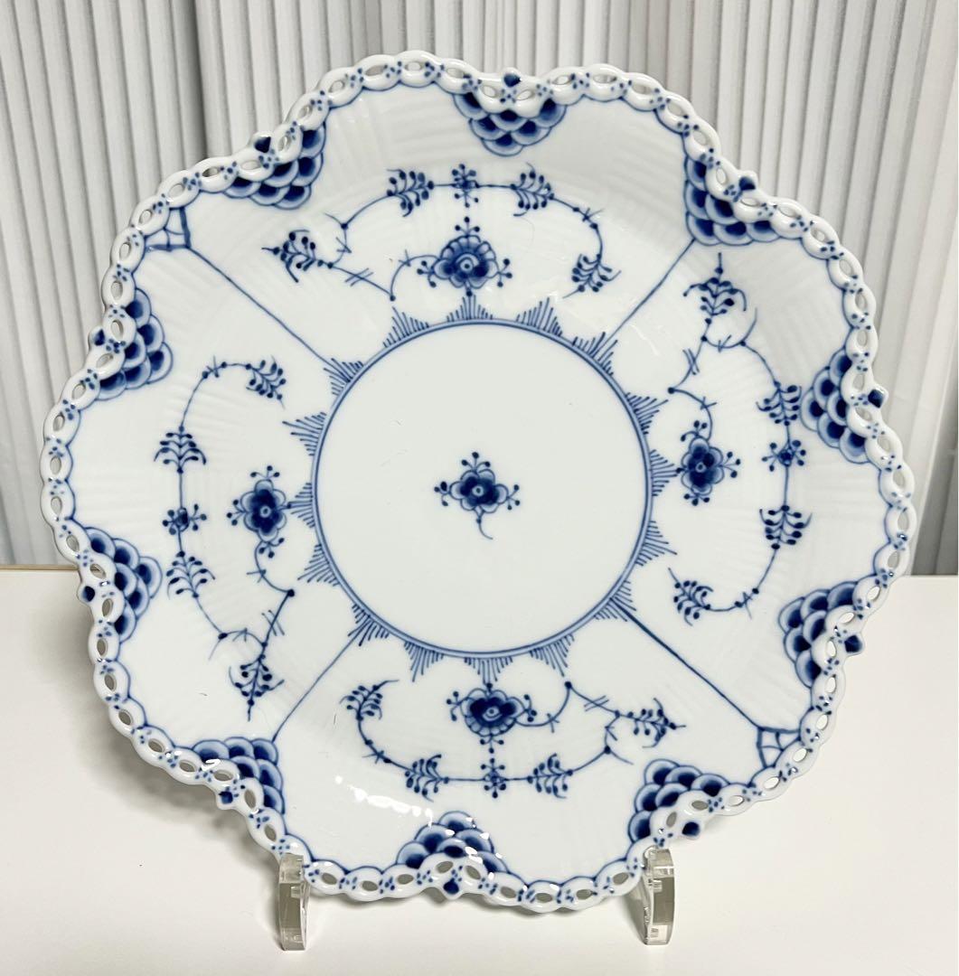 【美品】ブルーフルーテッドフルレース ディッシュ25cm