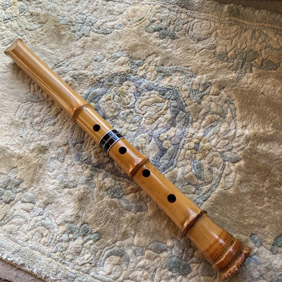 119 尺八　一尺六寸管　精華篁山銘ニ印