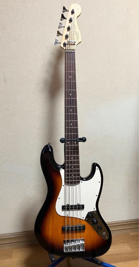 Squier by Fender Jazz Bass 5弦ベース 5連ペグ