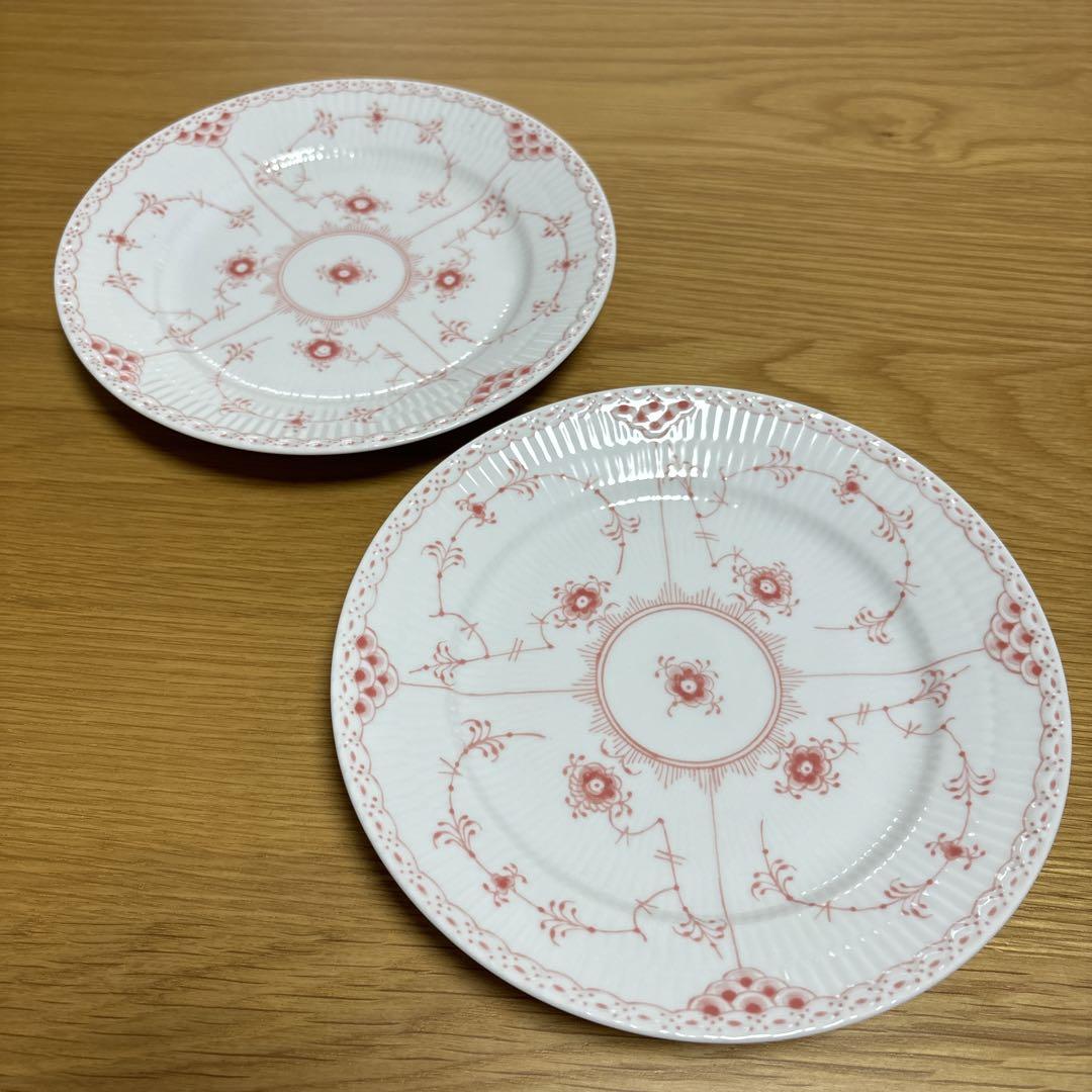 ロイヤルコペンハーゲン コーラルフルーテッド ハーフレース プレート 2枚セット