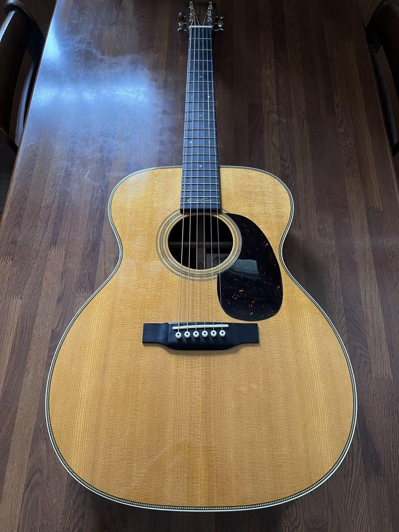 Martin OOO-28EC 新品同様です。