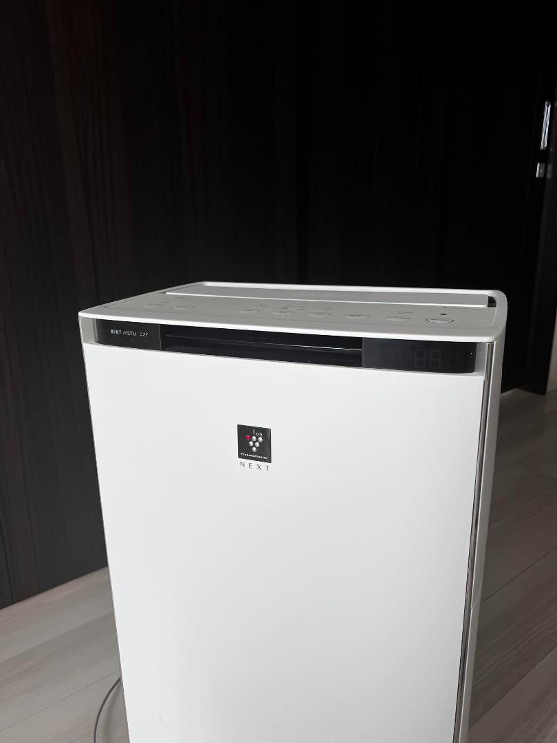 シャープ 加湿 空気清浄機 KI-RX75-W ホワイト 4ヶ月使用の美品