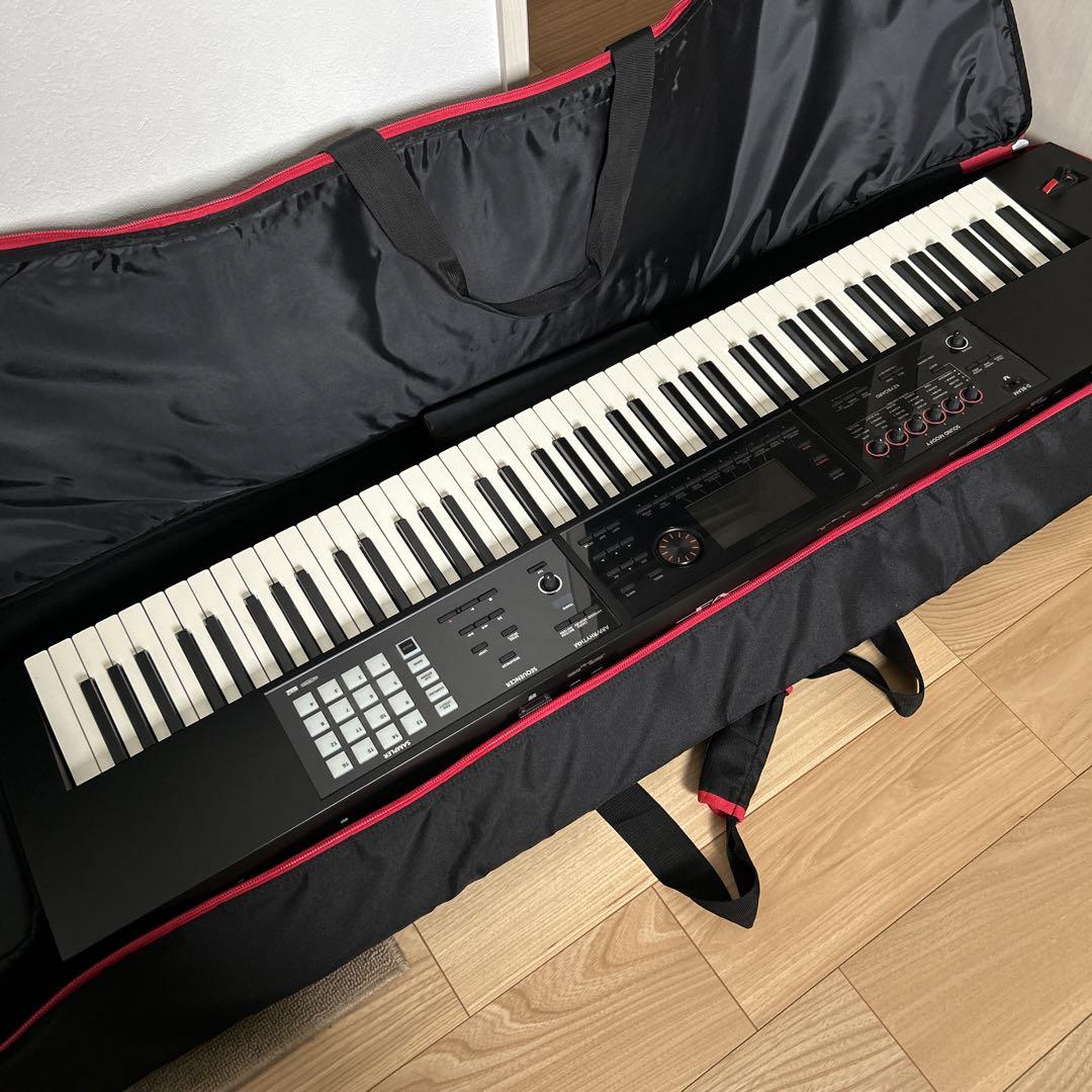 Roland FA-08 シンセサイザー