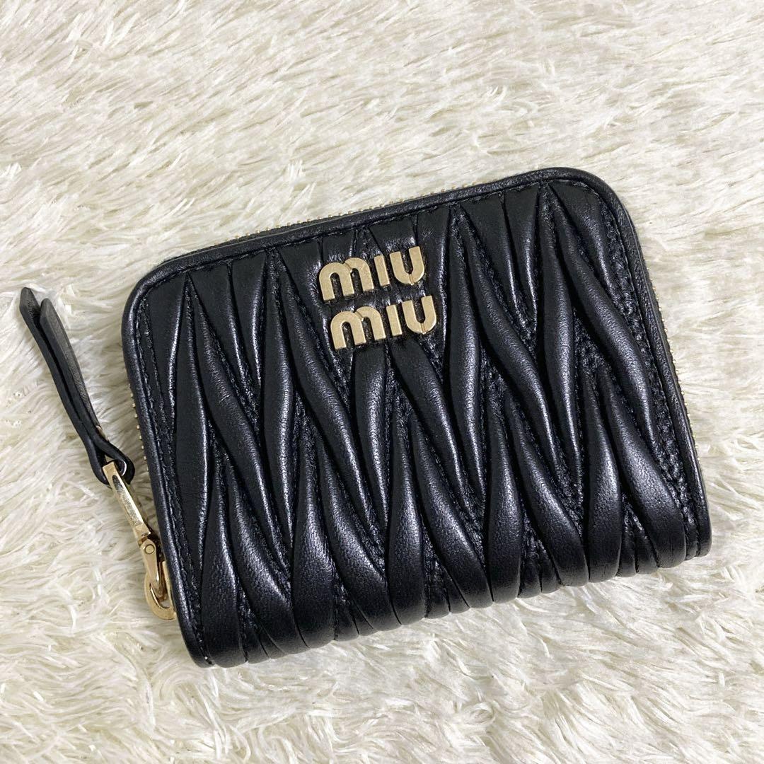【未使用】MIU MIU マテラッセ コインケース ラウンドファスナー ブラック