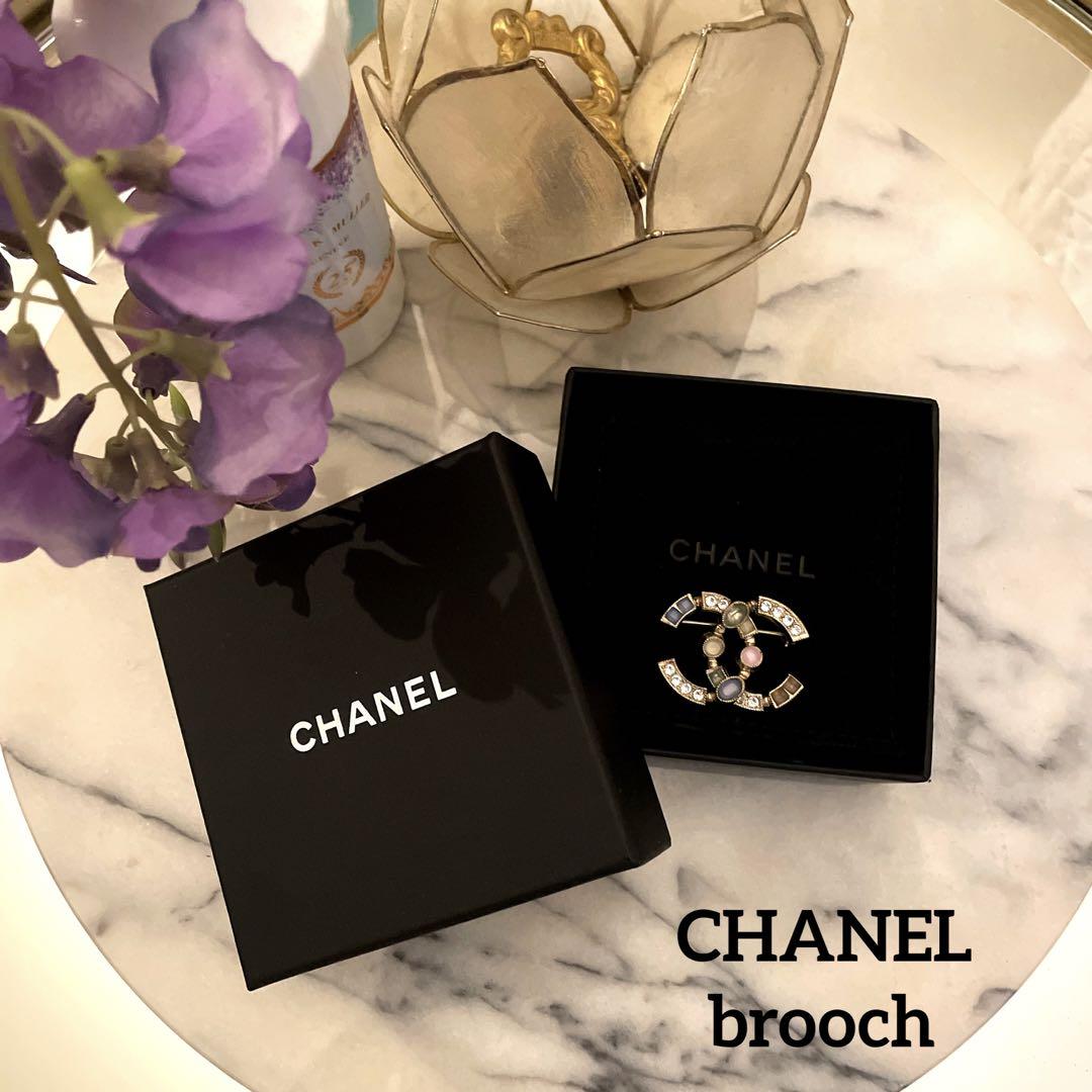 貴重【CHANEL】シャネル　 ビジューモチーフ　ブローチ