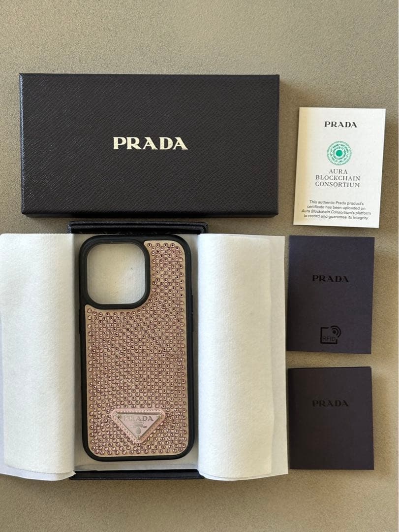 PRADA プラダ　iPhoneケース 14pro ラインストーン　ピンク