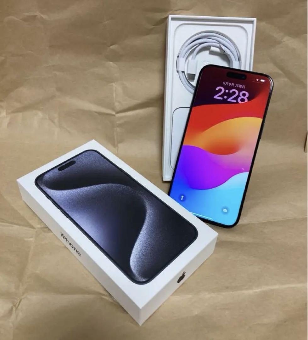 iPhone15 Pro Max 512GB ブルーチタニウム 美品
