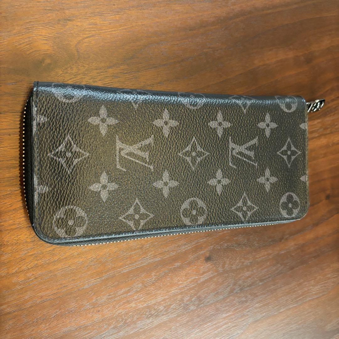 LOUIS VUITTON  ジッピーウォレット 長財布