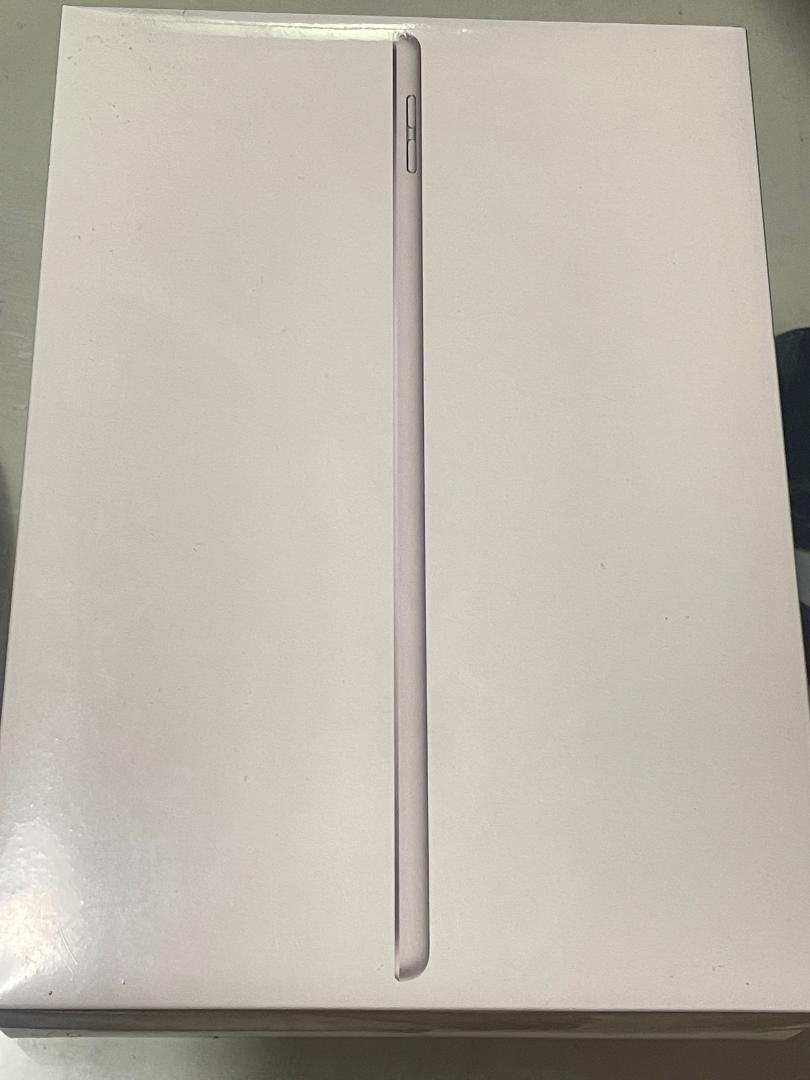 iPad (第9世代) Wi-Fi 64GB