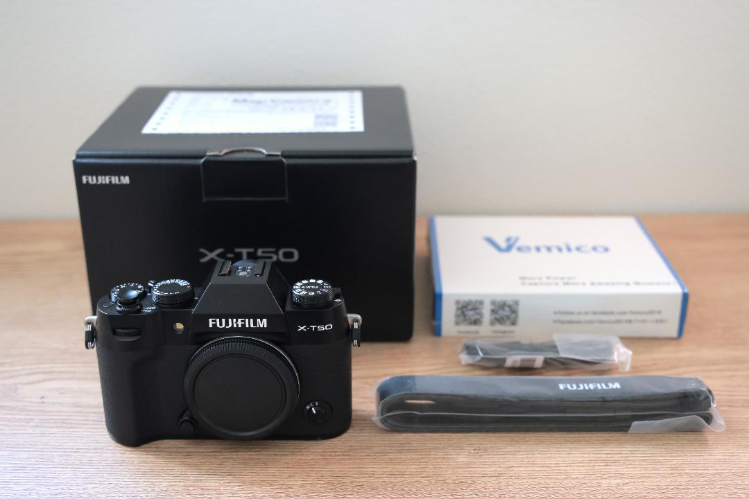 【ほぼ新品】FUJIFILM X-T50 ボディ ブラック