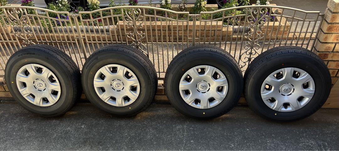 ハイエース 7型 純正タイヤ 新車外し　直接取引のみ