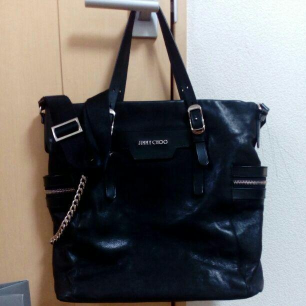 激レア！値引き済　ジミーチュウ　バック　メンズ　クロ　ハンドバッグ　美品　レザー