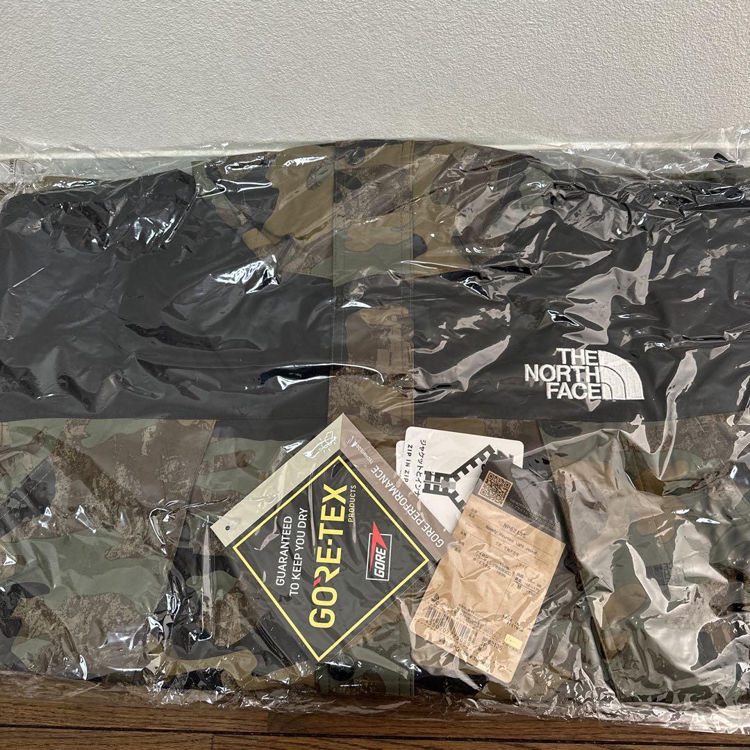 新品未開封 Mサイズ ノースフェイス 迷彩 ノベルティマウンテンライトジャケット