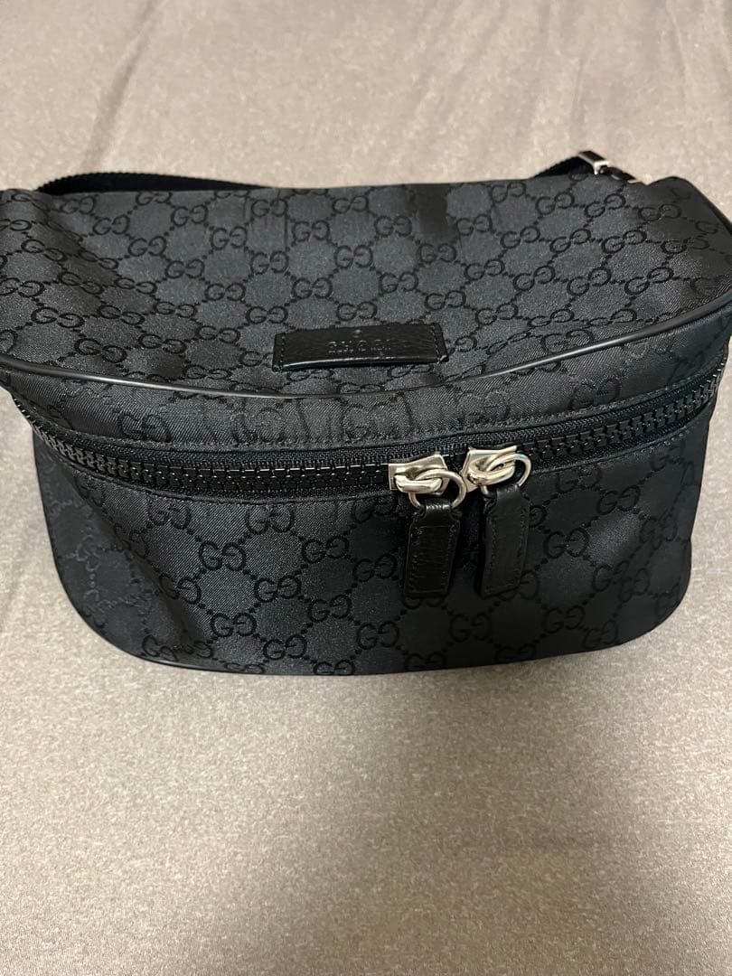 GUCCI グッチ GGナイロン ショルダーバッグ