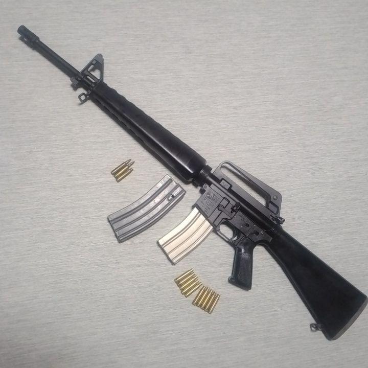 マルシン  M16A1  完成品  実物マガジン・カートリッジ(空砲)付