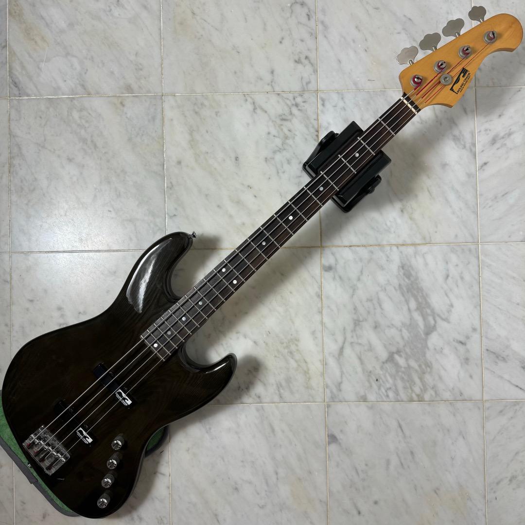 動作品 SOUND TRADE J4 ジャズベース タイプ