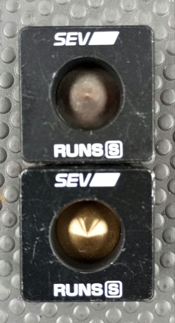 SEV RUNS  S 2個