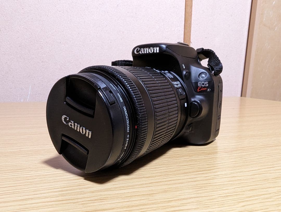 一眼レフ　キャノン　EOS Kiss　x7 中古　動作確認済。