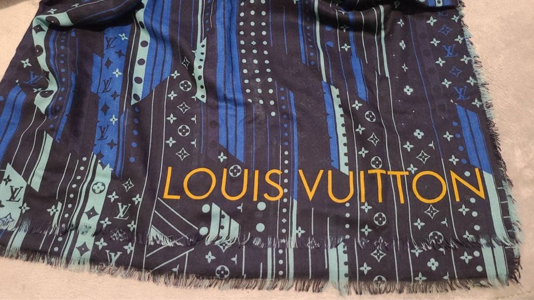LV ルイヴィトン ストール