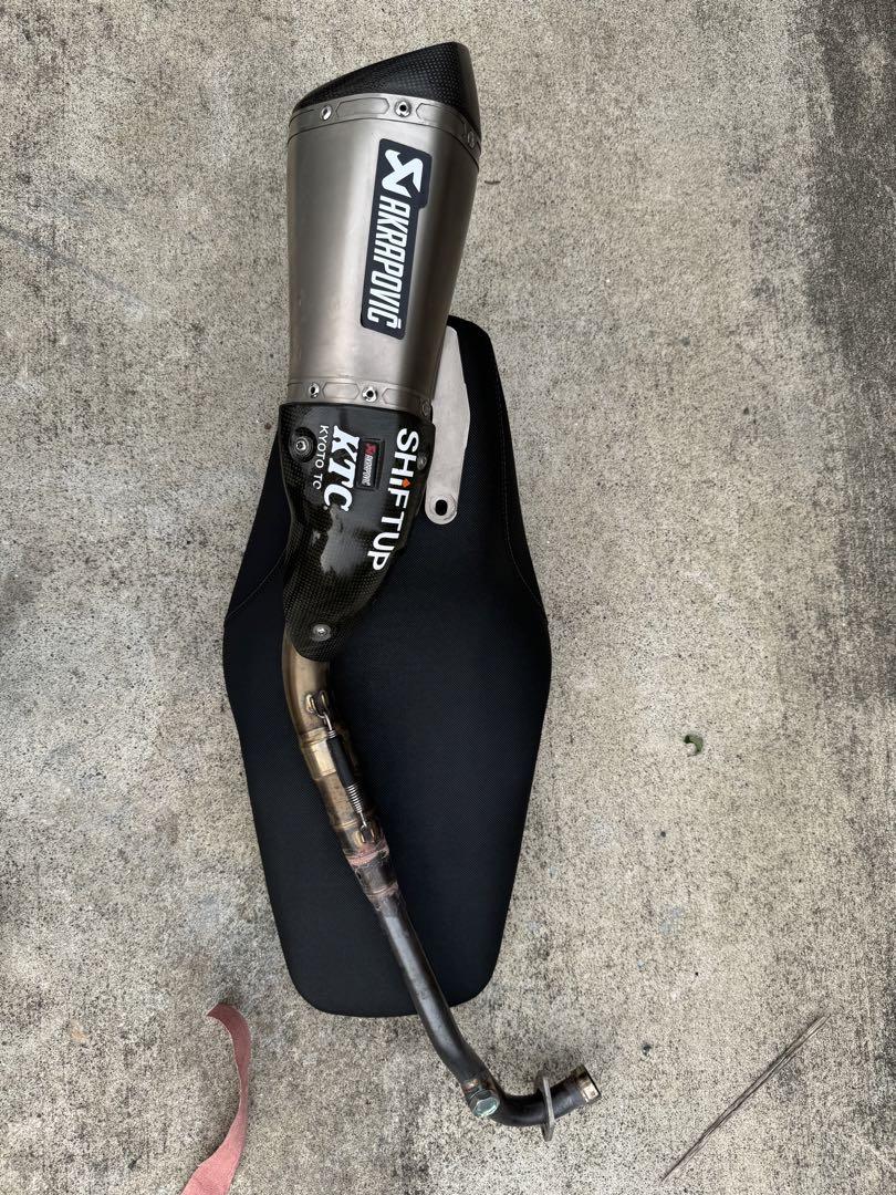 AKRAPOVIC アクラポビッチ レーシングライン　フルエキ グロム