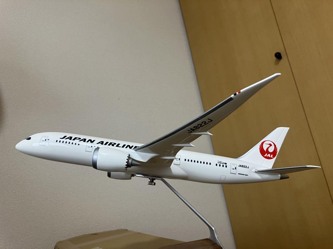 【送料無料】JAL  787-8 1/144 モデル