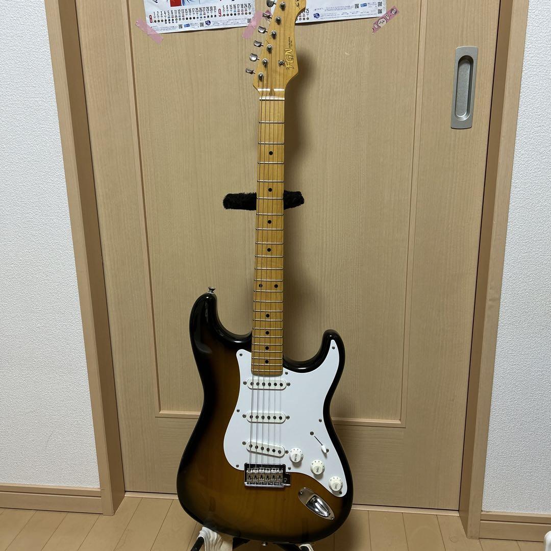 むっちん　フジゲンストラト　neo classic NST100