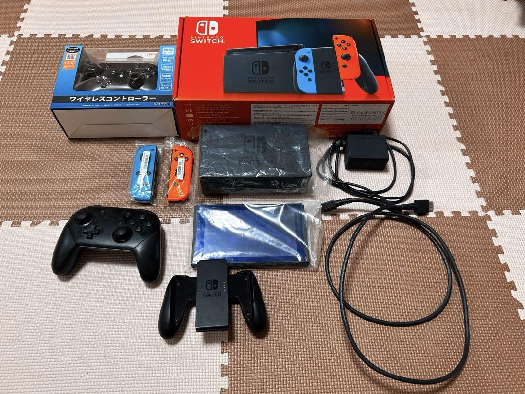 任天堂Switch 完品美品  ジャイロ機能付きコントローラー2個オマケ付属
