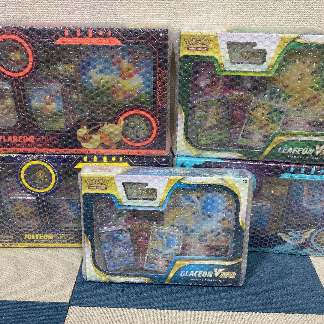 夏ポケカ　海外　ブースター　サンダー　シャワーズ　リーフィア　グレイシア