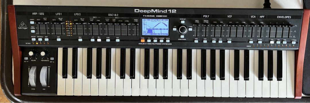 鍵盤楽器 behringer DeeoMind12